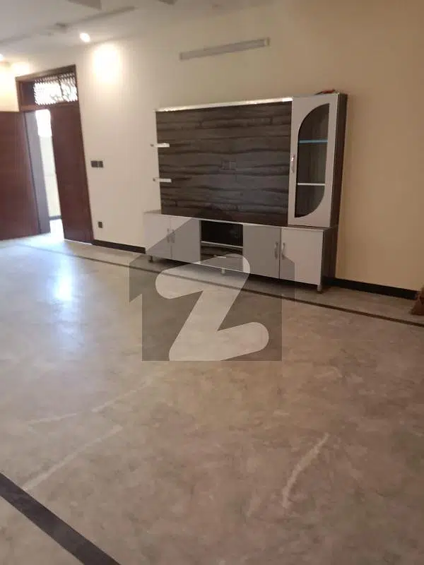 10 MARLA Beautiful Independent Lower Portion With Gas Available For Rent In Bani Gala