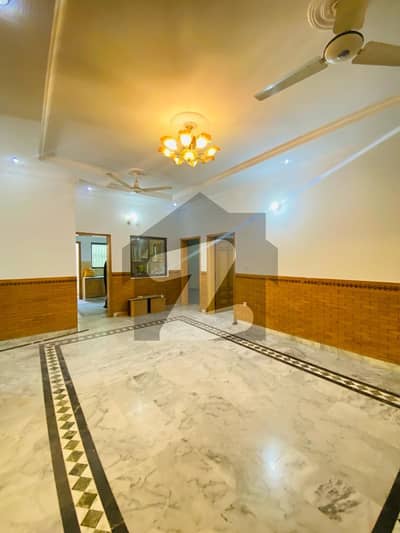 سوان گارڈن ۔ بلاک اے سوان گارڈن,اسلام آباد میں 7 کمروں کا 11 مرلہ مکان 1.1 لاکھ میں کرایہ پر دستیاب ہے۔