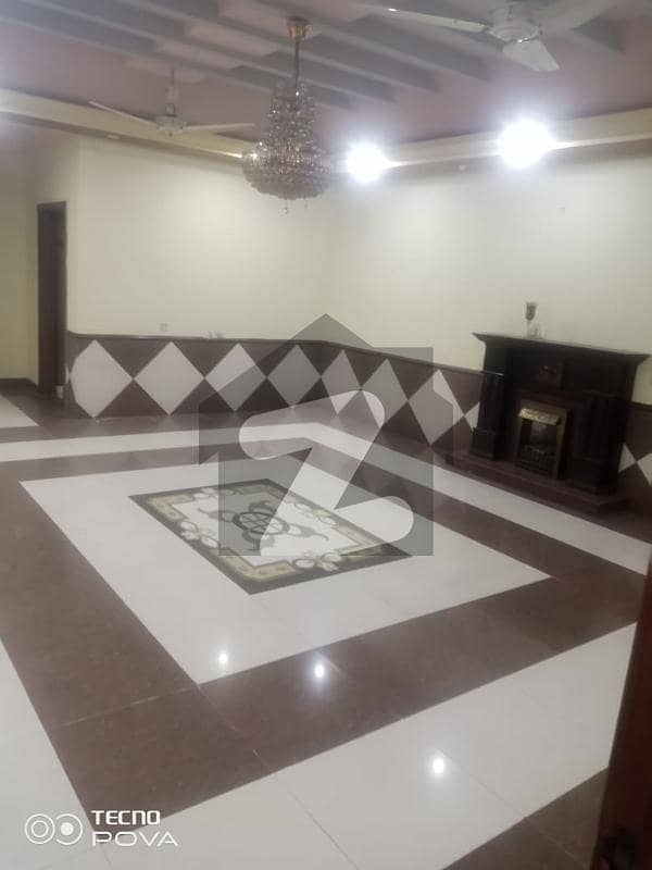 1 KANAL 6 BEDS HOUSE NEAR DOCTER HOSPITEL 1 KANAL 6 BEDS HOUSE NEAR DOCTER HOSPITEL