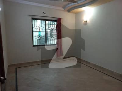 10 marla superb 3bed upper portion (lower locked) in wapda town (independent)