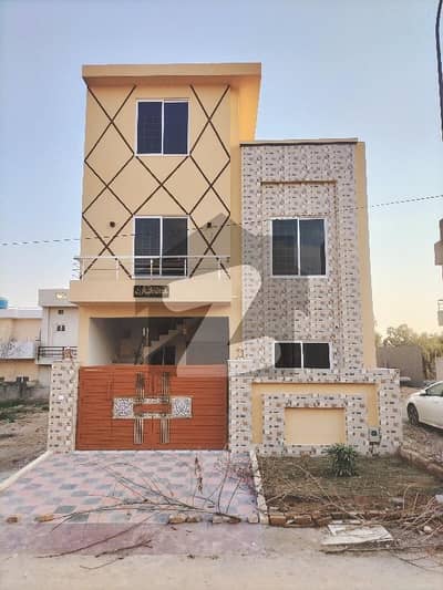 نیول اینکریج - بلاک جی نیول اینکریج,اسلام آباد میں 4 کمروں کا 5 مرلہ مکان 2.7 کروڑ میں برائے فروخت۔