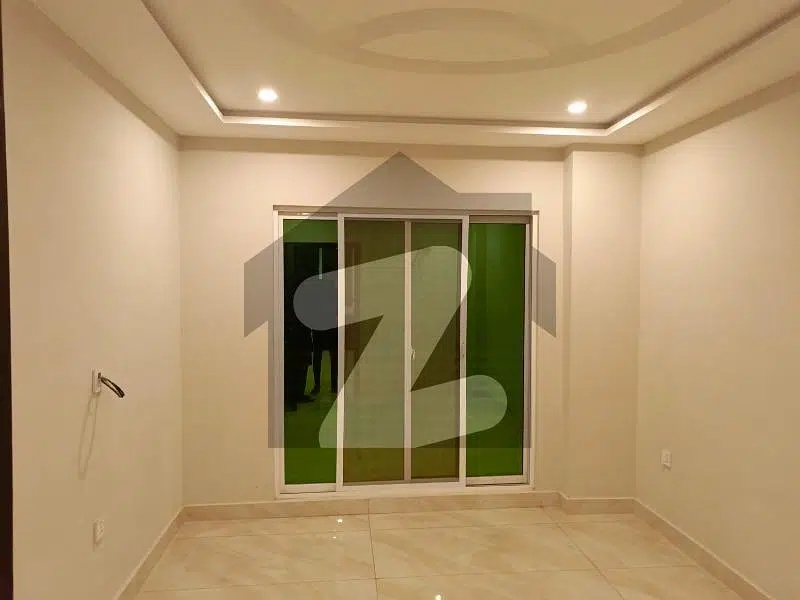 1 BEDROOM FULLY FURNISHED APARTMENT FOR SALE IN SECTOR E BAHRIA TOWN LAHORE