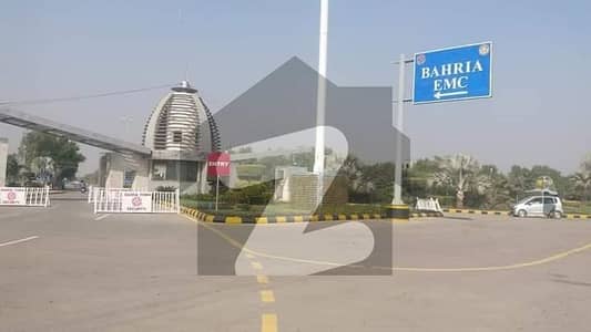 بحریہ ایجوکیشن اینڈ میڈیکل سٹی بلاک اے بحریہ ایجوکیشن اینڈ میڈیکل سٹی,لاہور میں 5 مرلہ رہائشی پلاٹ 27.5 لاکھ میں برائے فروخت۔