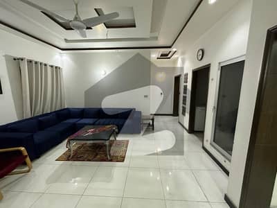 پاک عرب ہاؤسنگ سوسائٹی لاہور میں 5 کمروں کا 10 مرلہ مکان 4.05 کروڑ میں برائے فروخت۔