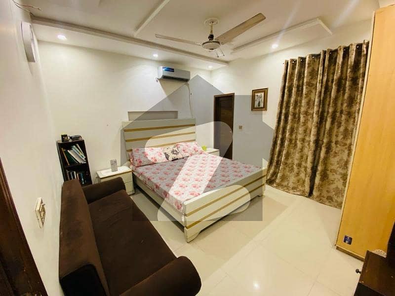 سکھ چین گارڈنز ۔ بلاک ڈی سکھ چین گارڈنز,لاہور میں 4 کمروں کا 5 مرلہ مکان 65.0 ہزار میں کرایہ پر دستیاب ہے۔