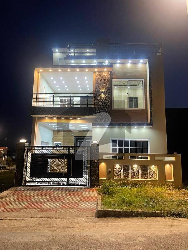 سٹی ہاؤسنگ سکیم جہلم میں 4 کمروں کا 5 مرلہ مکان 1.5 کروڑ میں برائے فروخت۔
