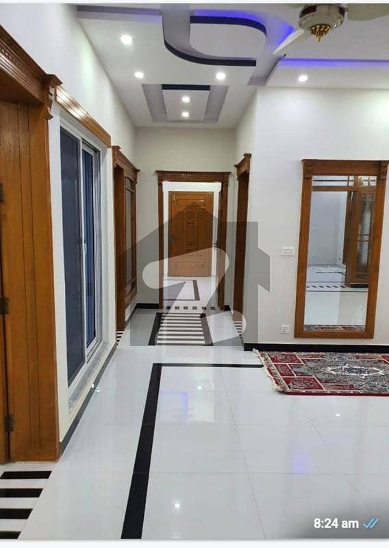 آئی ۔ 10/4 آئی ۔ 10,اسلام آباد میں 5 کمروں کا 5 مرلہ مکان 4.7 کروڑ میں برائے فروخت۔