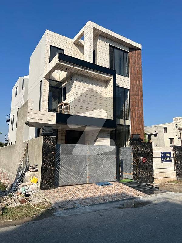 10 Marla House For Sale Sector M2A in Lake City Lahore.