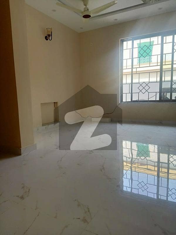 3 |Flore Corner House Sale In F-11 Islamabad