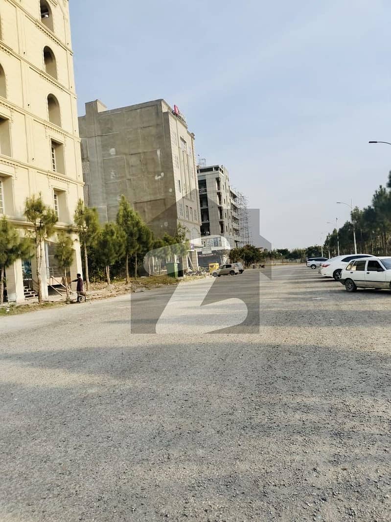 گلبرگ بزنس اسکوائر گلبرگ,اسلام آباد میں 8 کمروں کا 9 مرلہ عمارت 32.0 کروڑ میں برائے فروخت۔ گلبرگ بزنس اسکوائر گلبرگ,اسلام آباد میں 8 کمروں کا 9 مرلہ عمارت 32.0 کروڑ میں برائے فروخت۔