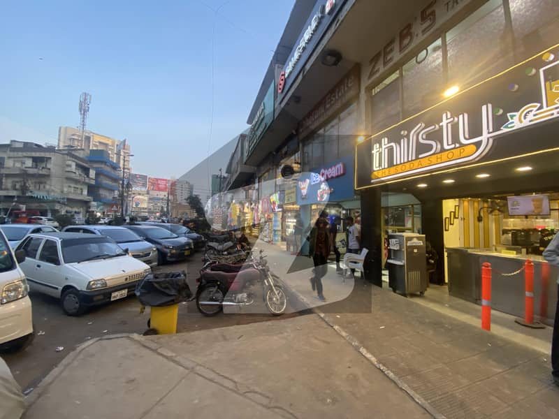 بہادر آباد گلشنِ اقبال ٹاؤن,کراچی میں 2 مرلہ دکان 2.45 لاکھ میں کرایہ پر دستیاب ہے۔