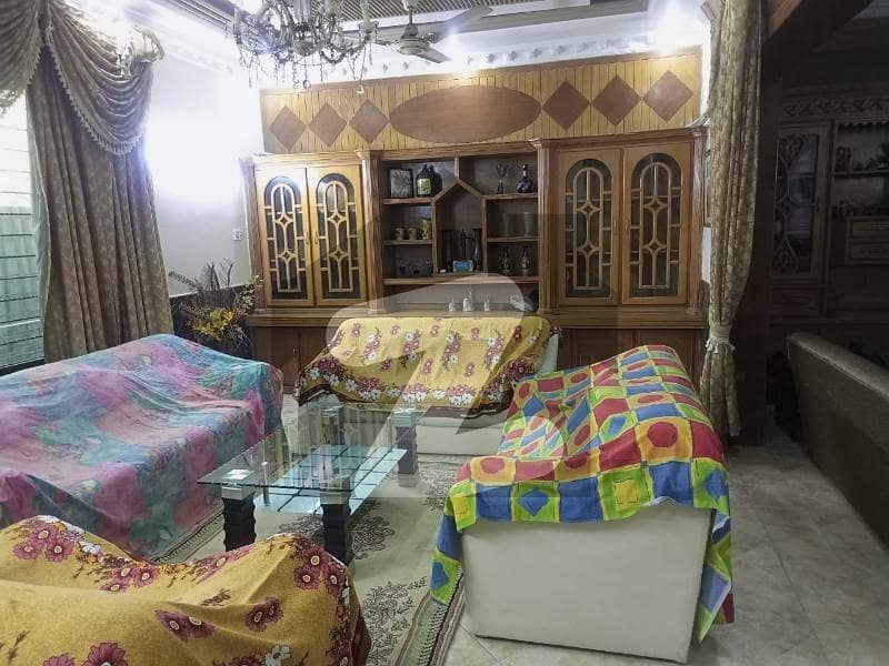 وفاقی کالونی لاہور میں 4 کمروں کا 10 مرلہ مکان 2.4 لاکھ میں کرایہ پر دستیاب ہے۔