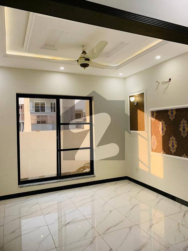 5 Marla Beautiful House For Sale Green City