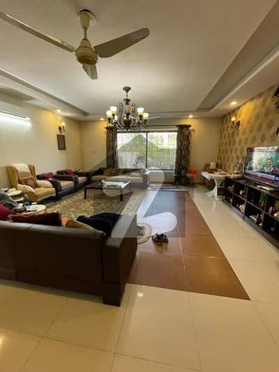 Dha Phase 2 Islamabad 1 Kanal Corner 9 Bedroom Furnished House For Rent