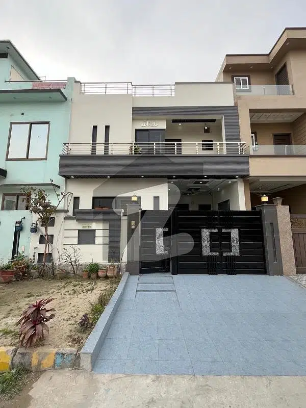 A 5 Marla House Located In Citi Housing Phase 1 - Block DD Is Available For Sale