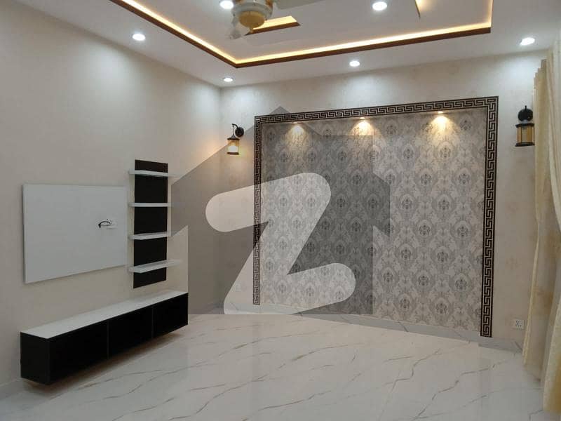 5 MARLA UPPER PORTION IS AVAILABLE FOR RENT IN AA BLOCK BAHRIA TOWN LAHORE