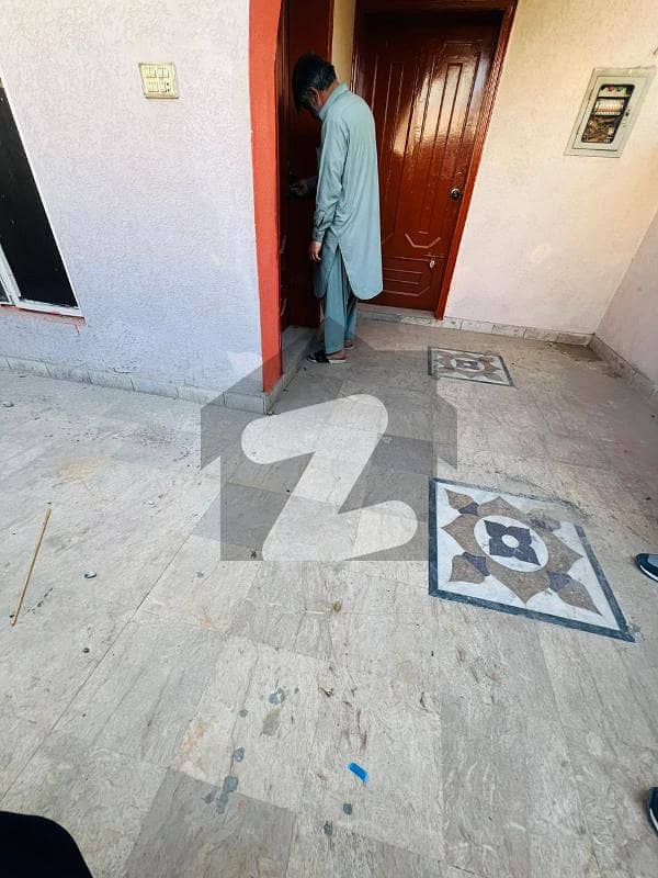 آئی ۔ 9/4 آئی ۔ 9,اسلام آباد میں 3 کمروں کا 4 مرلہ مکان 70.0 ہزار میں کرایہ پر دستیاب ہے۔