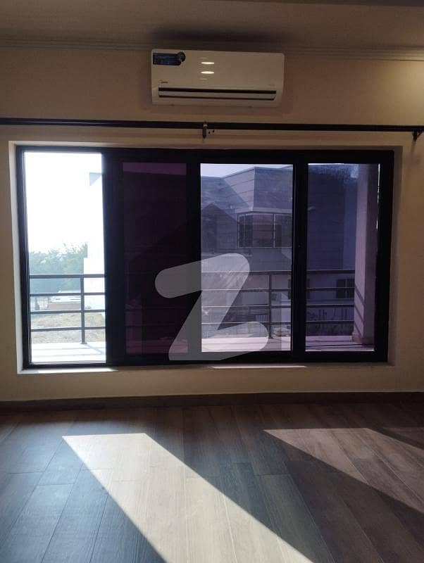 House Of 13 Marla For Sale In Bahria Town Phase 8 - Khalid Block