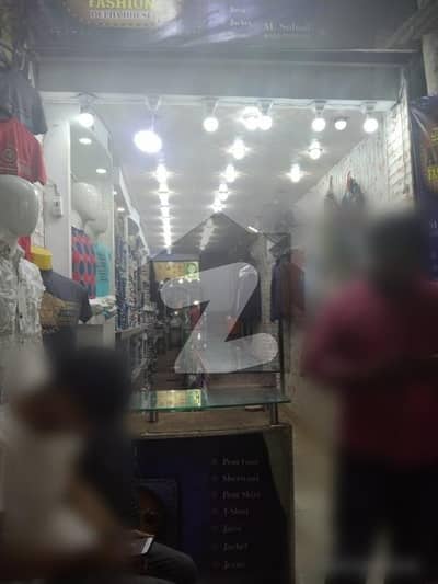 ڈگلس پورہ فیصل آباد میں 1 مرلہ دکان 2.0 کروڑ میں برائے فروخت۔
