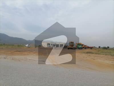 Near To Mian Double Road Plot For Sale