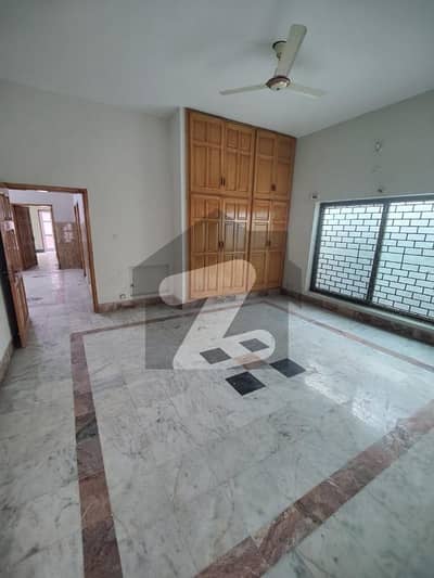 10 Marla Lower Portion For Rent In Sabza Ali Khan Town