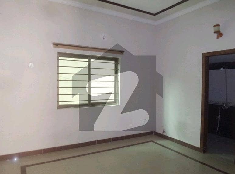 A Upper Portion Of 2450 Square Feet In G-9 A Upper Portion Of 2450 Square Feet In G-9
