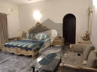 500 Yards Old House For Sale In Phase 7 DHA