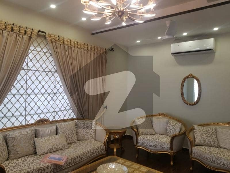 ڈی ایچ اے فیز 6 ڈیفنس (ڈی ایچ اے),لاہور میں 5 کمروں کا 1 کنال مکان 5.0 لاکھ میں کرایہ پر دستیاب ہے۔