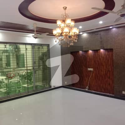 Phase 8 1 Kanal Used House For Rent At Available Park View