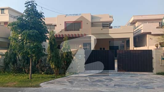 32 Marla Beautiful Full Proper Double Unit Full House For Rent In Askari Villas