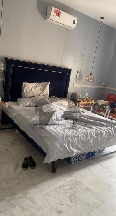 ڈی ایچ اے فیز 6 ڈی ایچ اے ڈیفینس,کراچی میں 4 کمروں کا 12 مرلہ مکان 7.5 کروڑ میں برائے فروخت۔