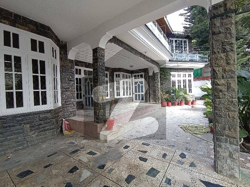 Well-constructed House Available For rent In Habibullah Colony
