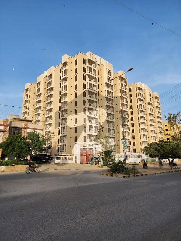 Kings Presidency 3 bed drawing dining Appartment Available On Sale Block 3a Jauhar