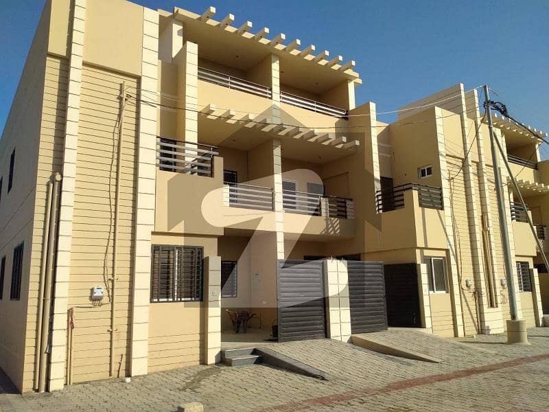کنگز گارڈن گلستانِ جوہر,کراچی میں 4 کمروں کا 5 مرلہ مکان 2.5 کروڑ میں برائے فروخت۔