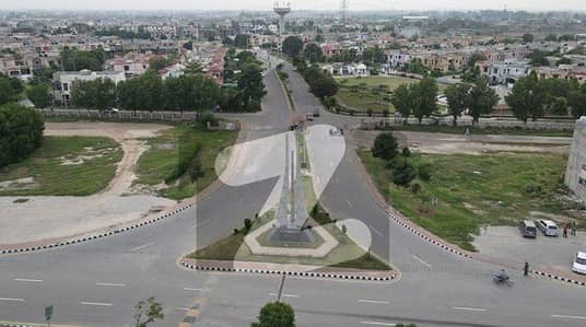 Hot Location 5 Marla Plot For Sale Sector M7C1 In Lake City Lahore.