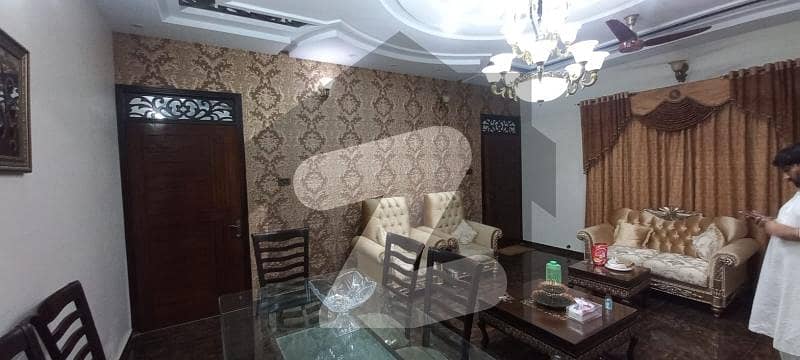 سعدی ٹاؤن سکیم 33,کراچی میں 6 کمروں کا 16 مرلہ مکان 7.15 کروڑ میں برائے فروخت۔