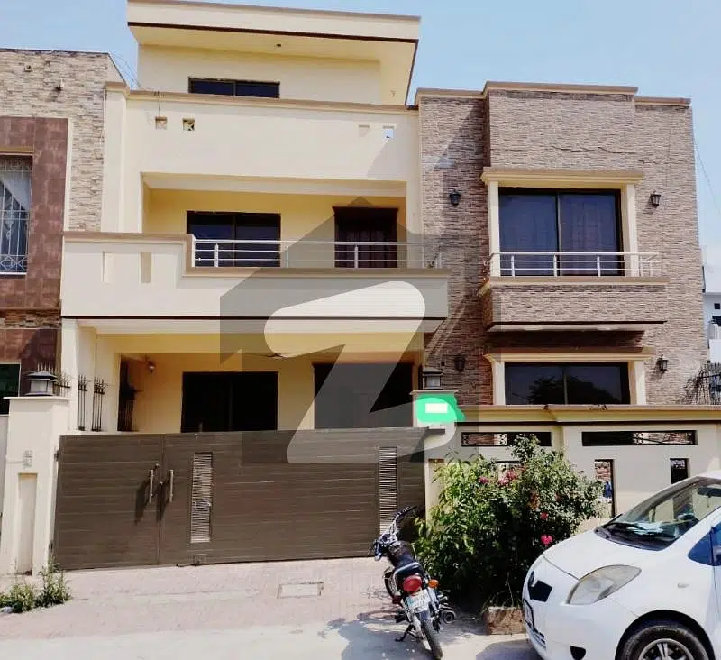 10 Marla Beautiful Used House For Sale In G-13 Islamabad