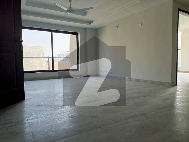 Flat Of 5 Marla In Bahria Town Phase 7 For rent
