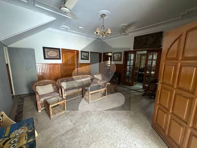 Well Maintained House Fully Furnished Ground Portion