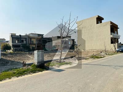 5 Marla Investor Rate Plot For Sale in Crystal Block Park View City Lahore