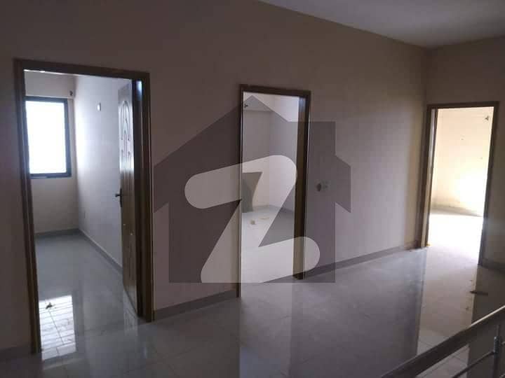 فاطما گولف ریزیڈنسی گلستانِ جوہر,کراچی میں 4 کمروں کا 12 مرلہ فلیٹ 62.0 ہزار میں کرایہ پر دستیاب ہے۔