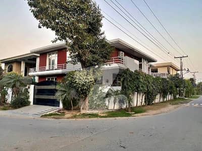 1 Kanal Furnished Corner Facing Park Modern Bungalow For Sale In Phase 2