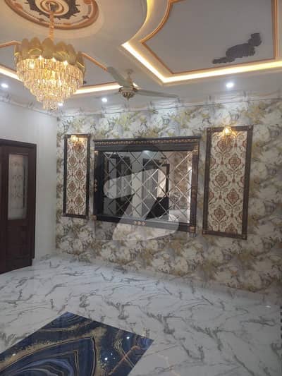 1KANAL NEW BRAND LOWER PORTION AVAILABLE FOR RENT IN LDA AVENUE 1
