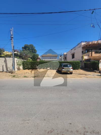 500 Yards Plot Near Bukhari Park Available For Sale