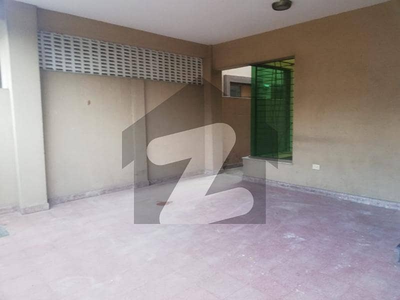 Askari 11, Sector A, 10 Marla, 4 Bed, Luxury House For Rent