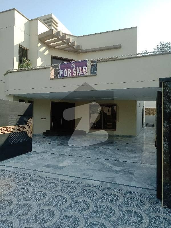 One Kanal House For Sale In Jasmine Block Bahria Town Lahore