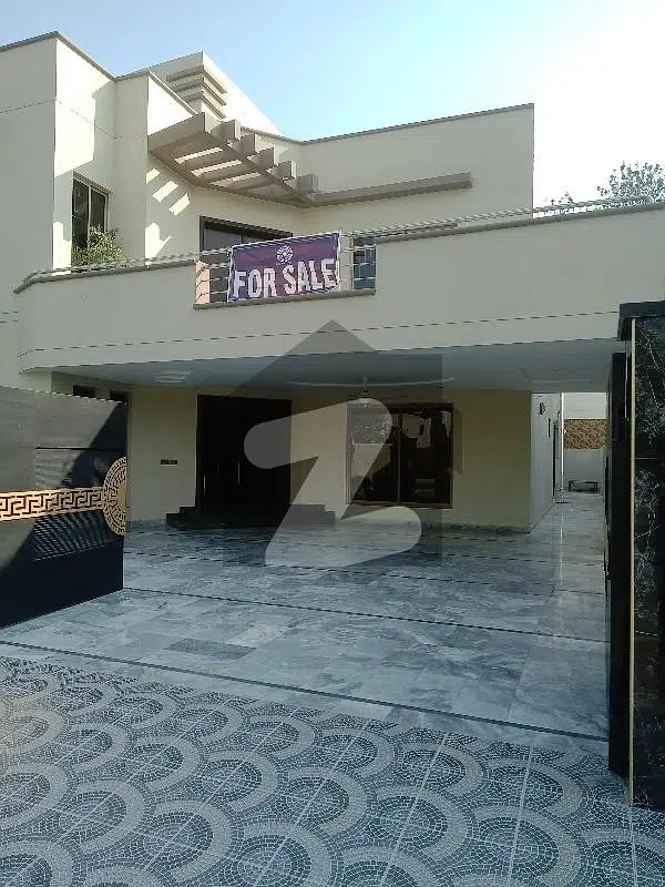 One Kanal House For Sale In Jasmine Block Bahria Town Lahore