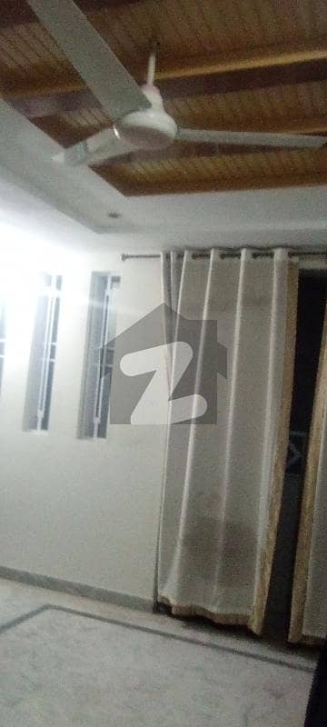 Ideally Located Upper Portion For rent In Khayaban-e-Tanveer Available