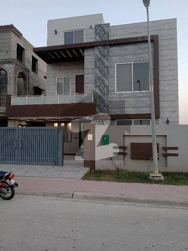 10 Marla House For Rent In Gvr Phase 1 Bahria Town Lahore
