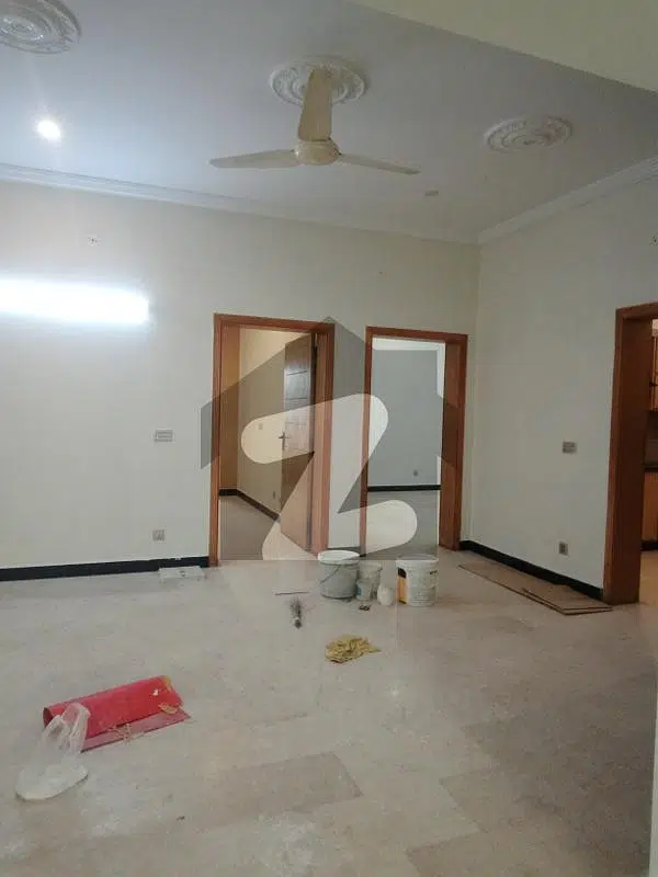 E 11 Ground Portion 2 Bedrooms 3 Bath With Seprate Meters